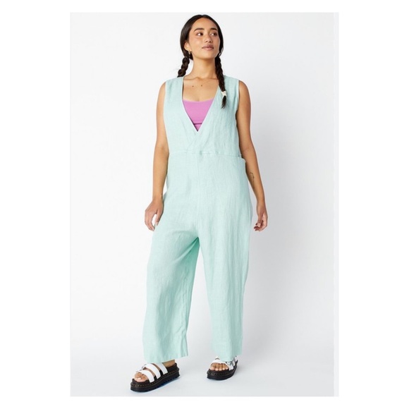 New!  Back Beat Co. “Brooklyn” Reversible Linen Jumpsuit - Picture 2 of 11